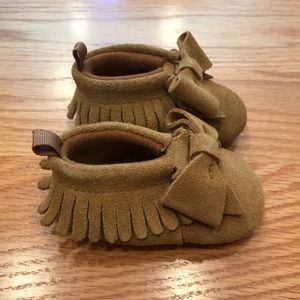 Baby Gap 0-3 Month Fringe Bow Moccasin